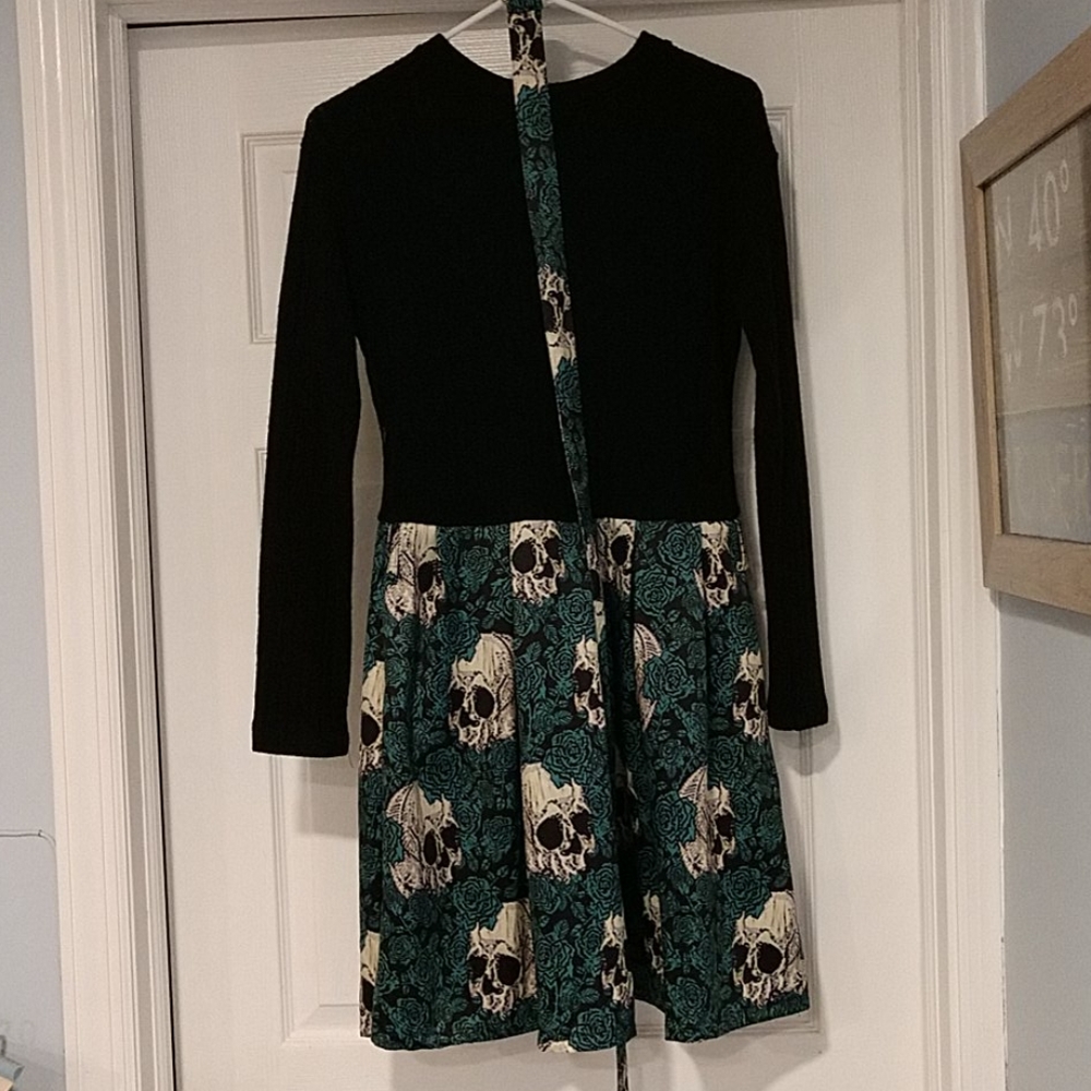 Dress - Picture 2 of 2